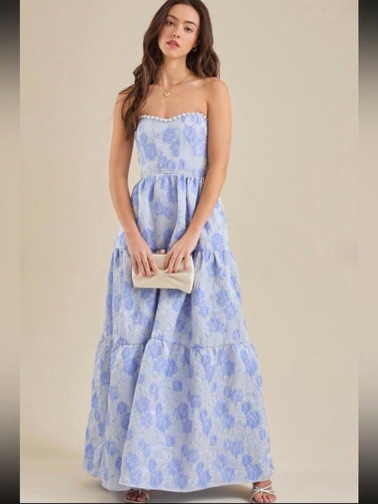Altar'd State Dresses & Skirts - NWT Beautiful Altar'd State Skye Blue Jacquard Floral Maxi Dress Size Medium